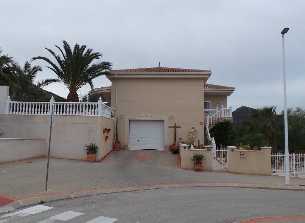 Venta - Villa - Hondón de las Nieves