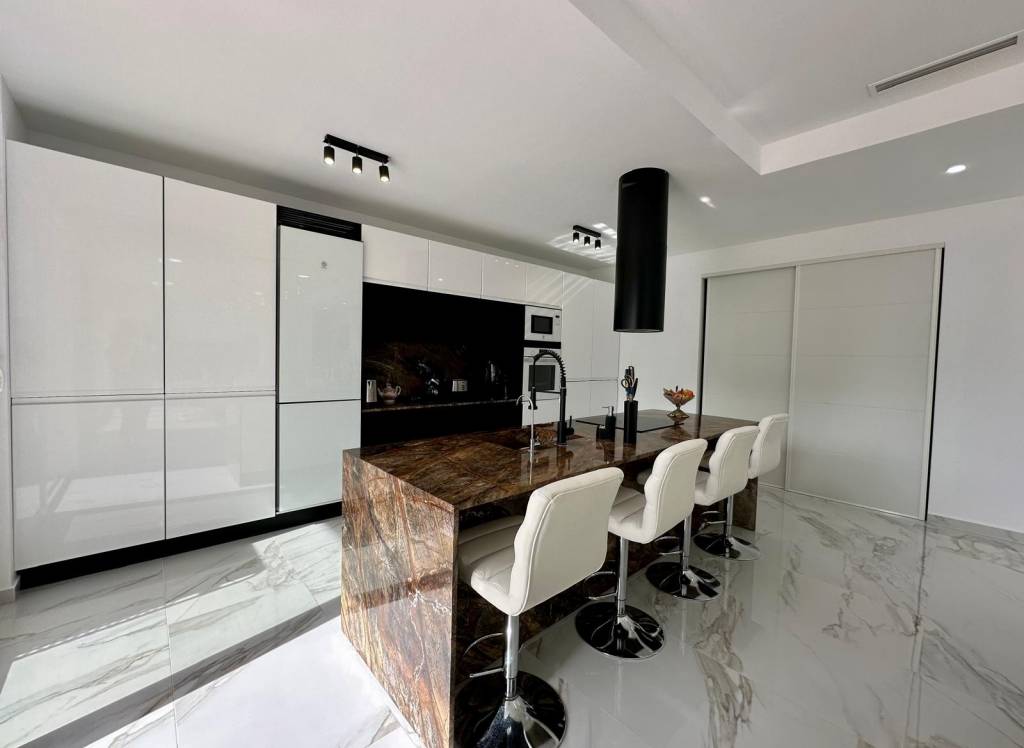 Venta - Villa - Petrer - In hamlet