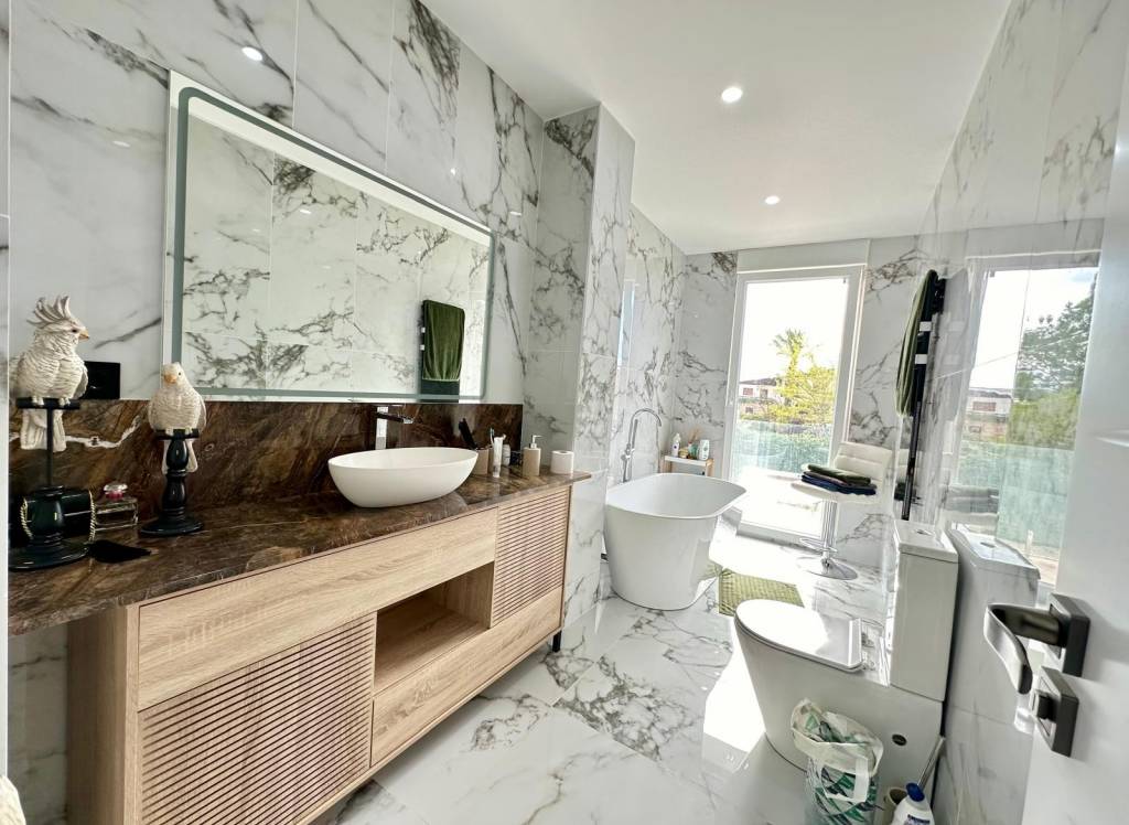 Venta - Villa - Petrer - In hamlet