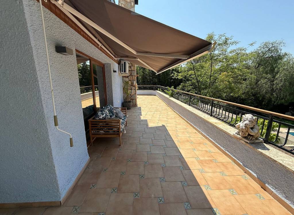 Venta - Villa - Petrer