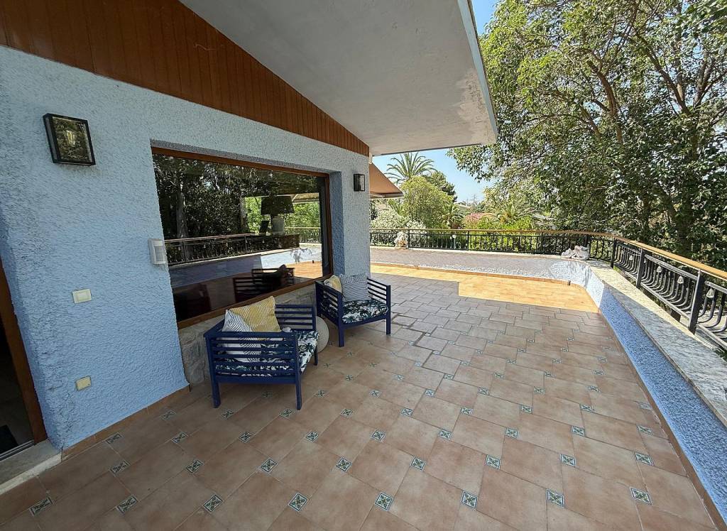 Venta - Villa - Petrer