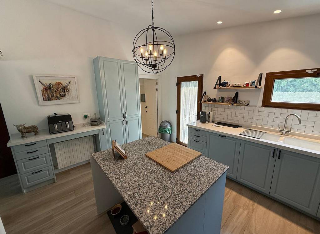 Venta - Villa - Petrer