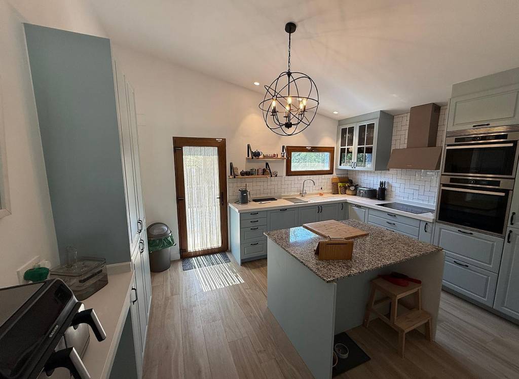 Venta - Villa - Petrer