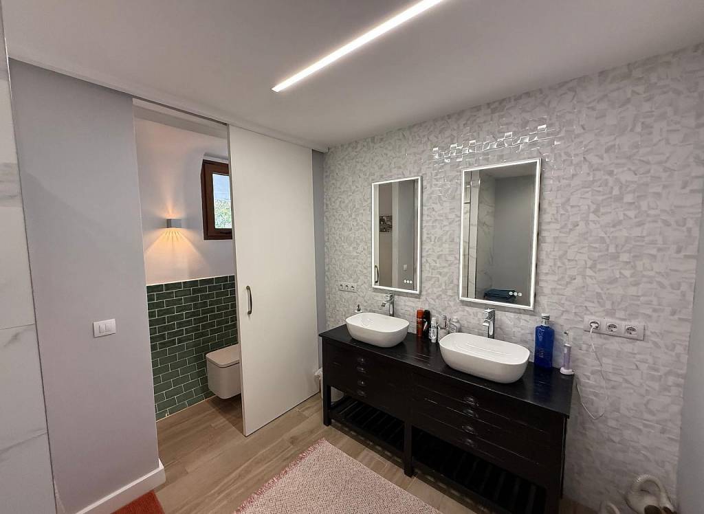 Venta - Villa - Petrer