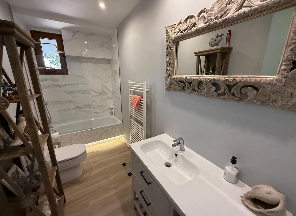 Venta - Villa - Petrer