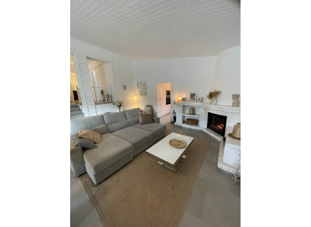 Venta - Villa - Petrer