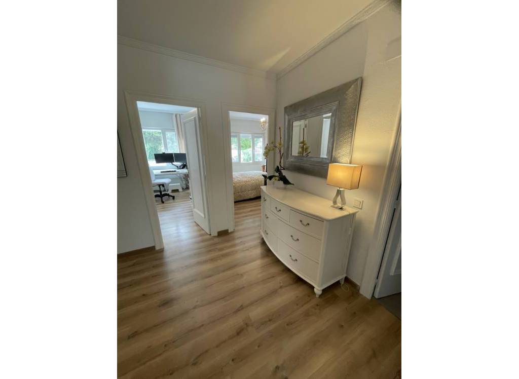 Venta - Villa - Petrer