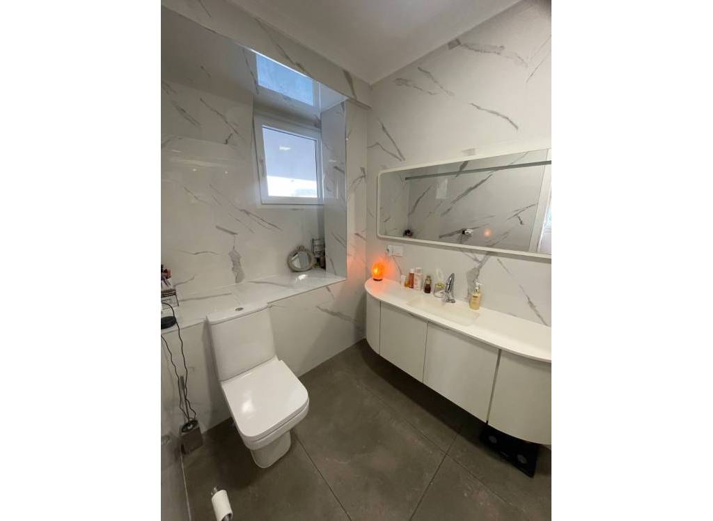 Venta - Villa - Petrer