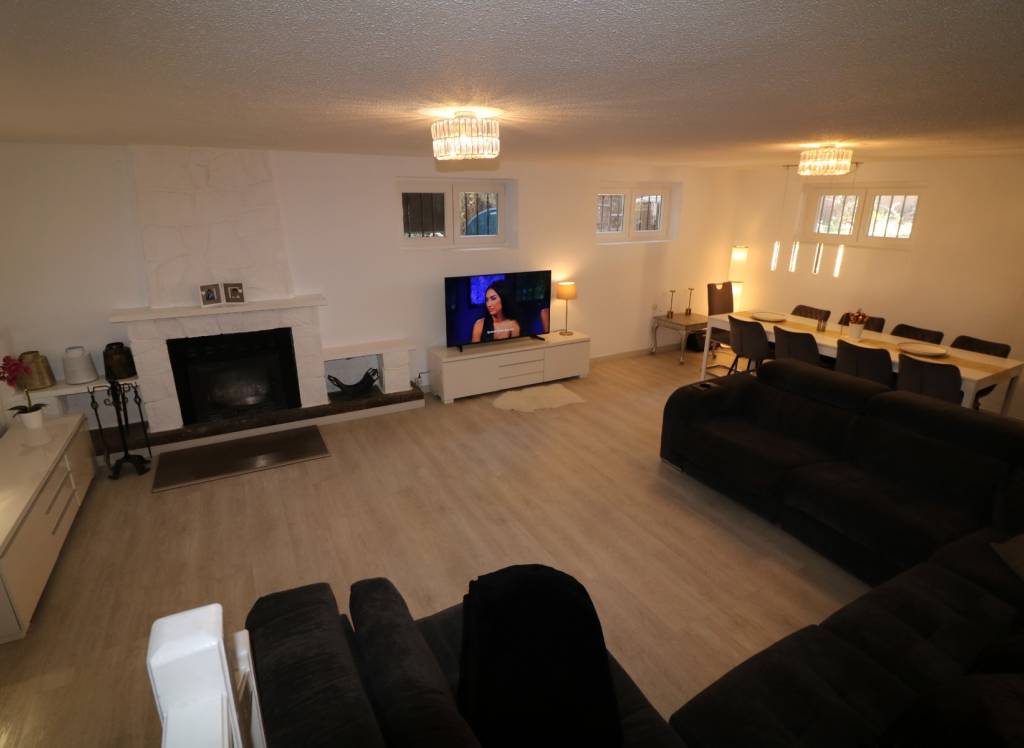 Venta - Villa - Petrer