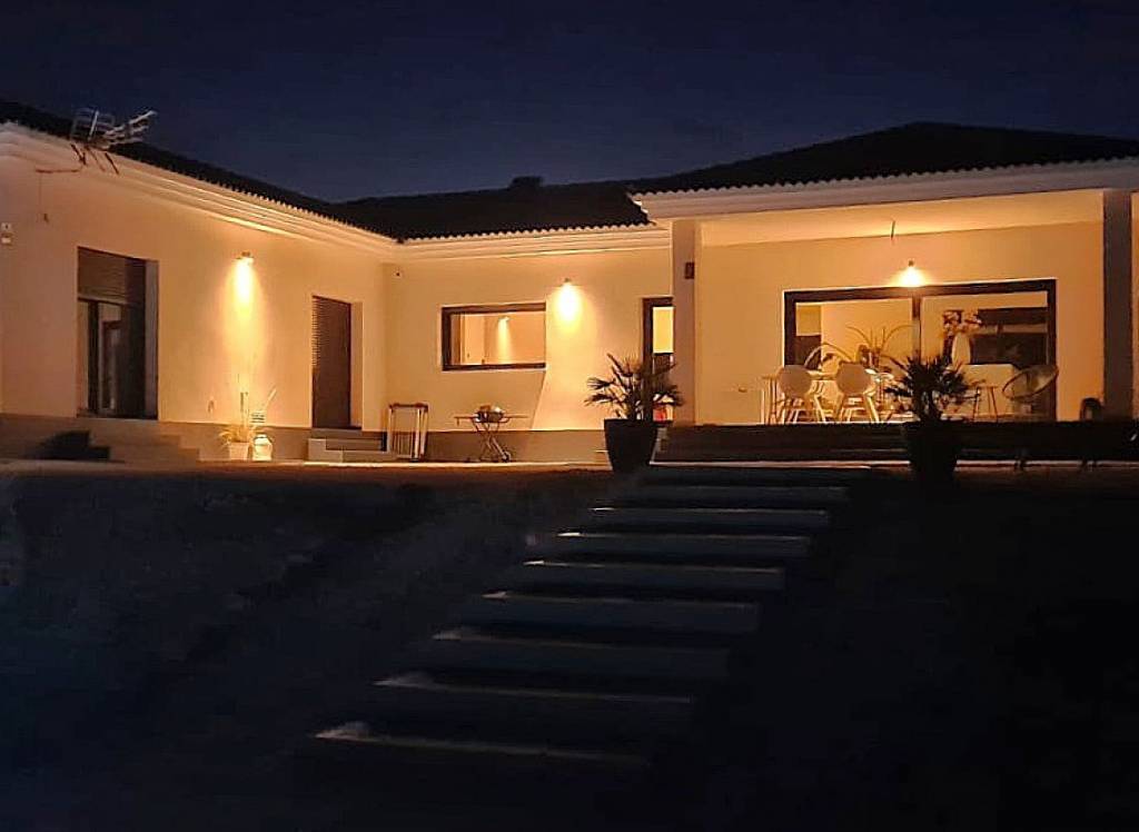 Venta - Villa - Pinoso