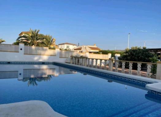 Villa - Resale - Hondón de las Nieves - 2487