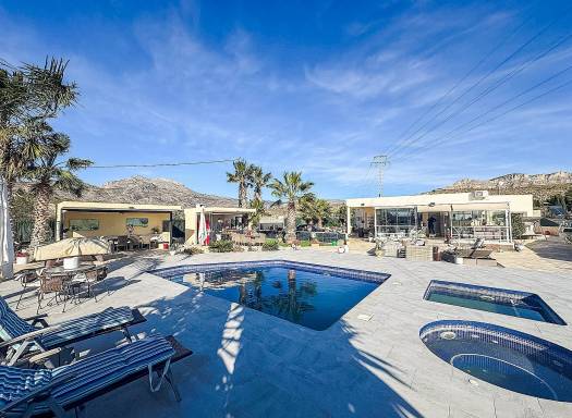 Villa - Resale - Jijona - Jijona