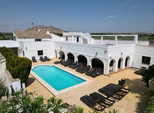 Villa - Resale - Villena - Rural location