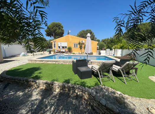 Villa - Venta - Castalla - Edge of town