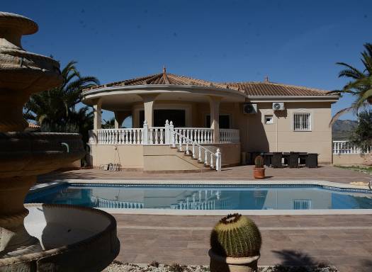 Villa - Venta - Hondón de las Nieves - Hondón de las Nieves